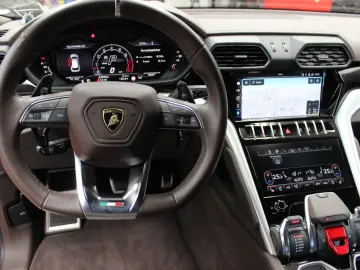 LAMBORGHINI Urus 4.0 V8 Sport