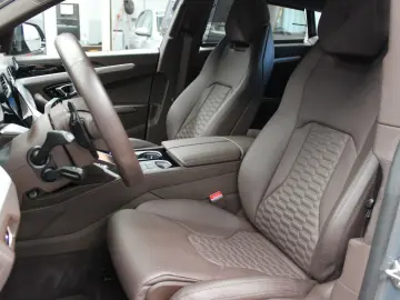 LAMBORGHINI Urus 4.0 V8 Sport