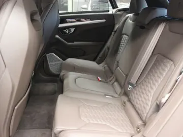 LAMBORGHINI Urus 4.0 V8 Sport