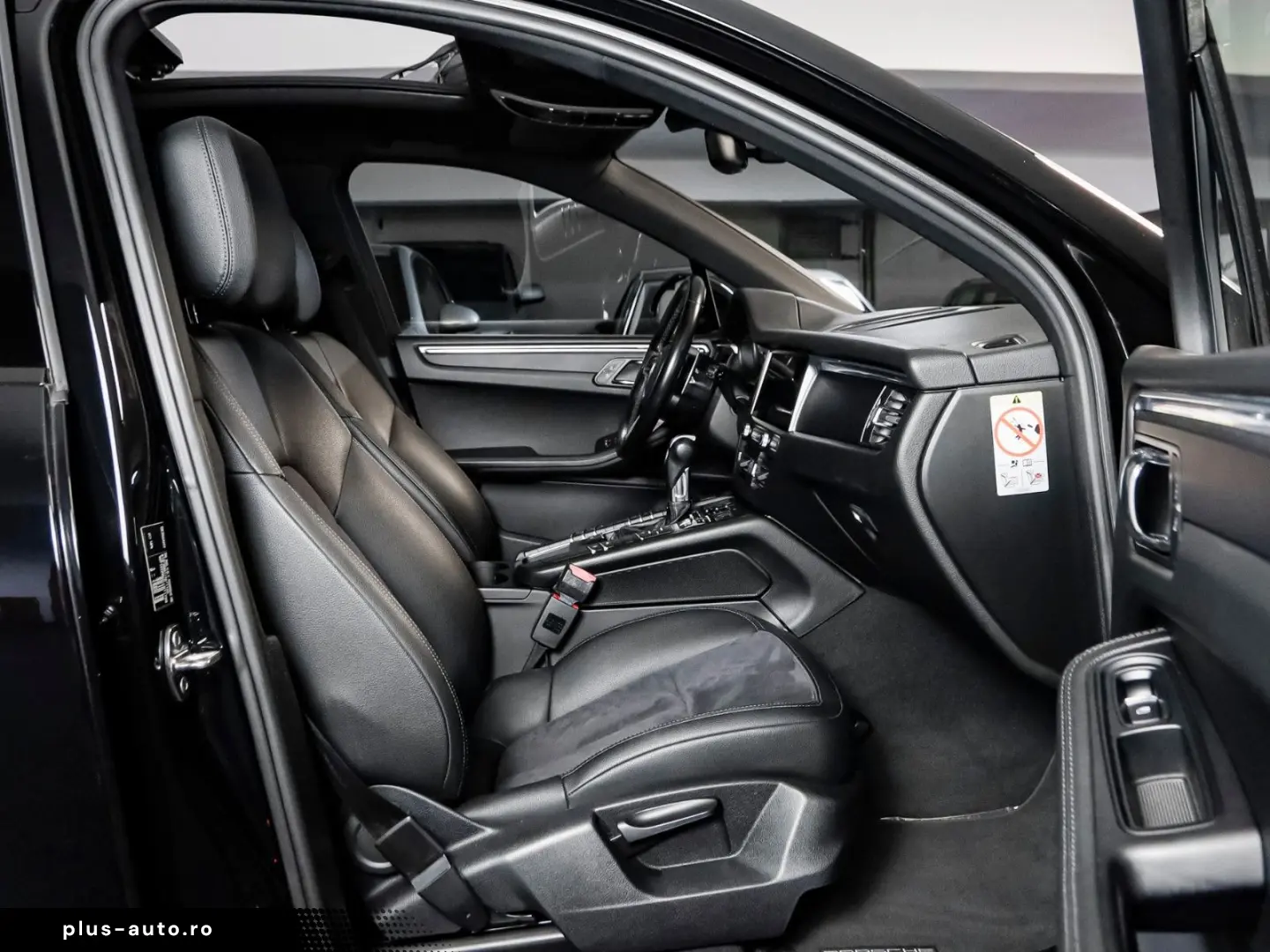 PORSCHE Macan   PANO-SPUR-CARPLAY-LED-STERNEHIMMEL-DAB