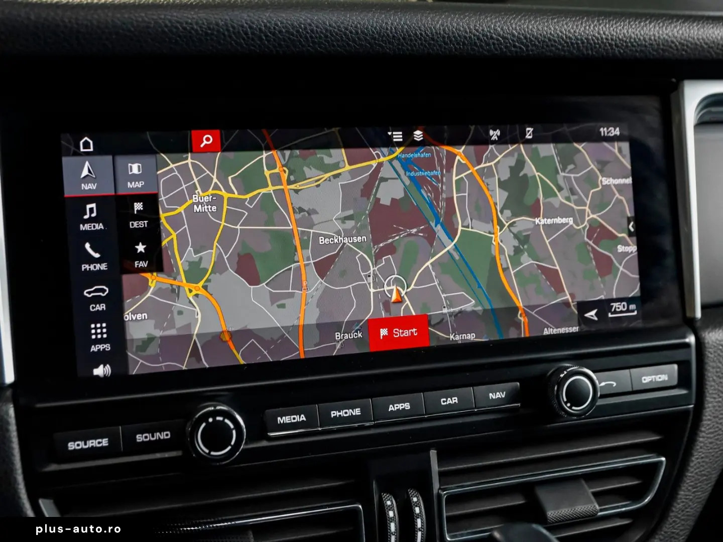 PORSCHE Macan   PANO-SPUR-CARPLAY-LED-STERNEHIMMEL-DAB