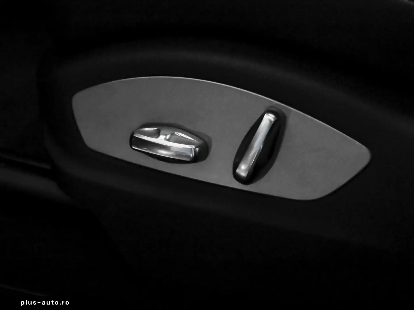 PORSCHE Macan   PANO-SPUR-CARPLAY-LED-STERNEHIMMEL-DAB