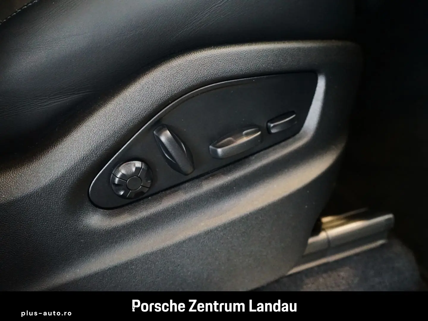 PORSCHE Cayenne S E-Hybrid InnoDrive Head-Up Sportabgas