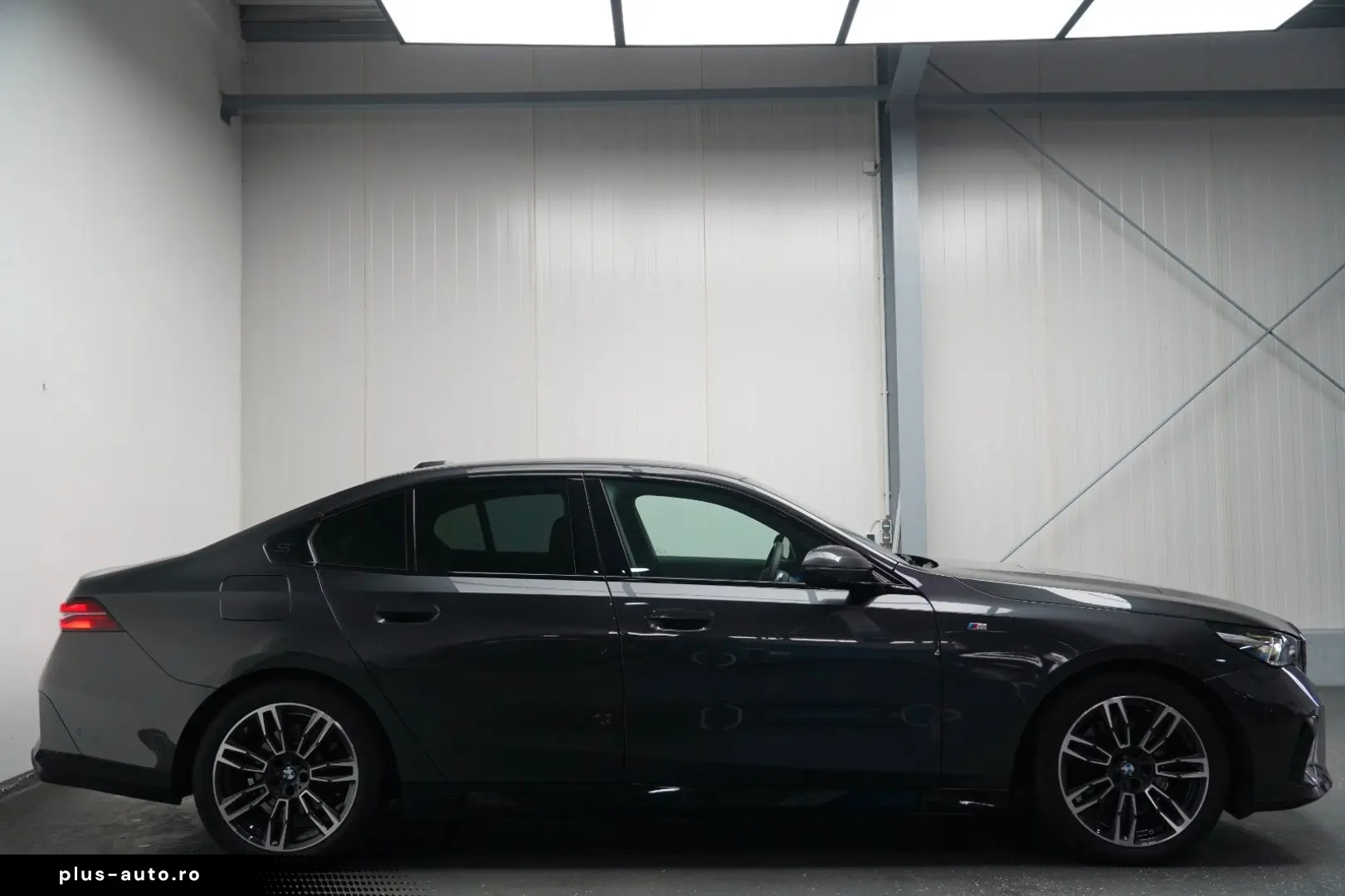 BMW 520d xDrive M Sport ICONIC CARBON 360 KEY HUD