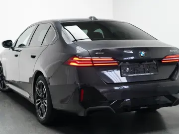 BMW 520d xDrive M Sport ICONIC CARBON 360 KEY HUD