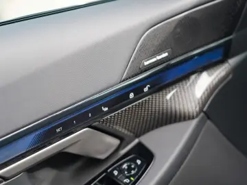 BMW 520d xDrive M Sport ICONIC CARBON 360 KEY HUD