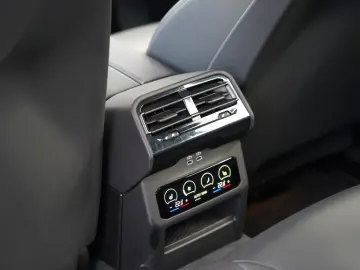 BMW 520d xDrive M Sport ICONIC CARBON 360 KEY HUD