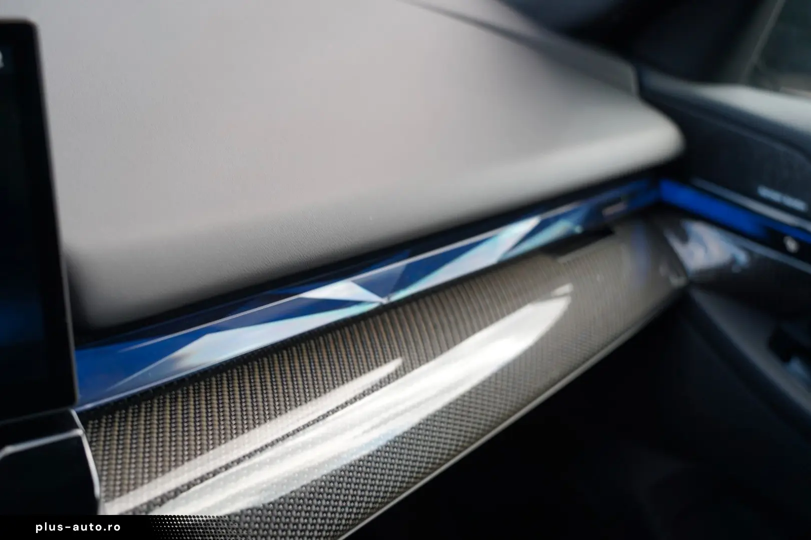 BMW 520d xDrive M Sport ICONIC CARBON 360 KEY HUD