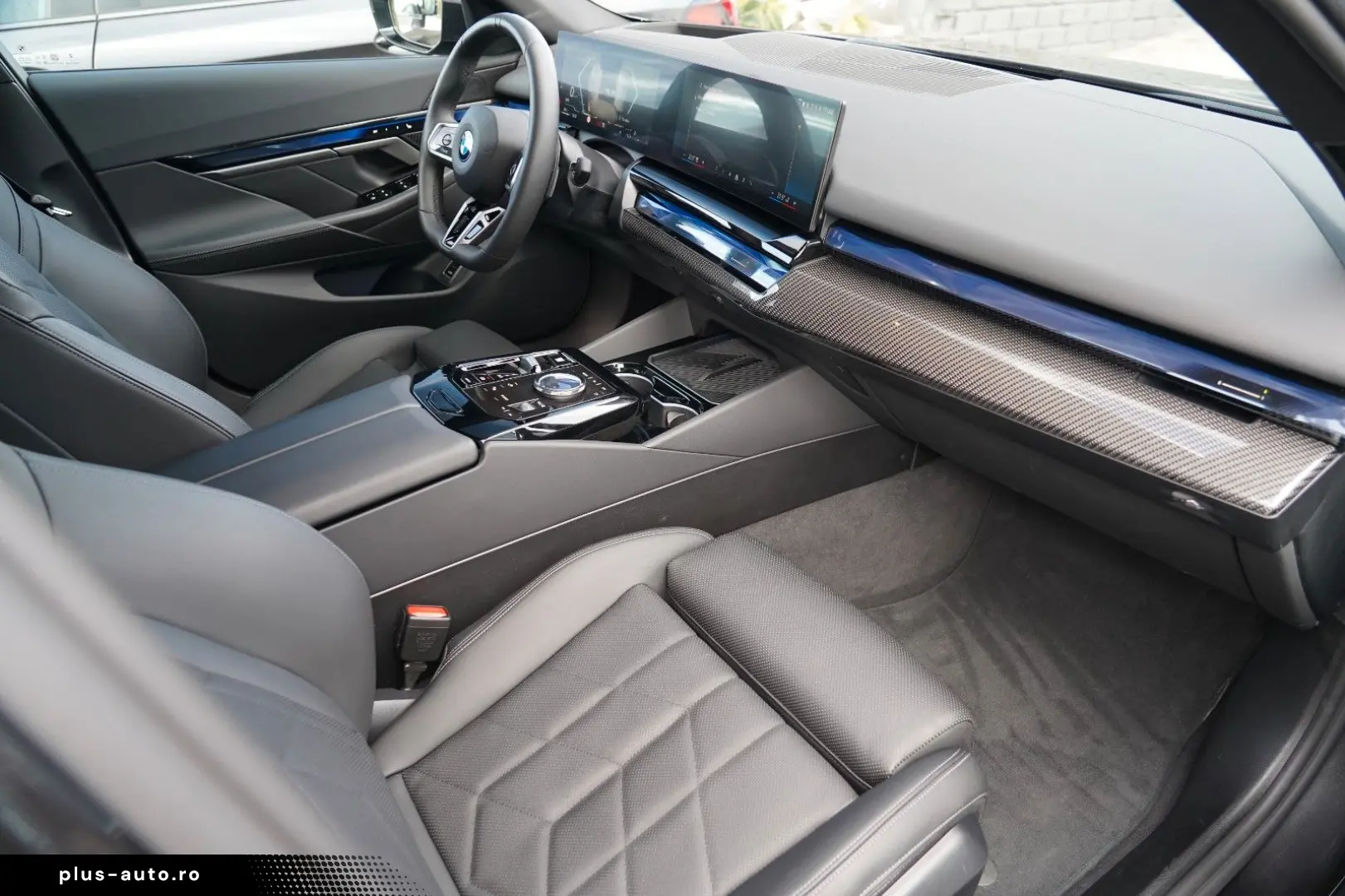 BMW 520d xDrive M Sport ICONIC CARBON 360 KEY HUD