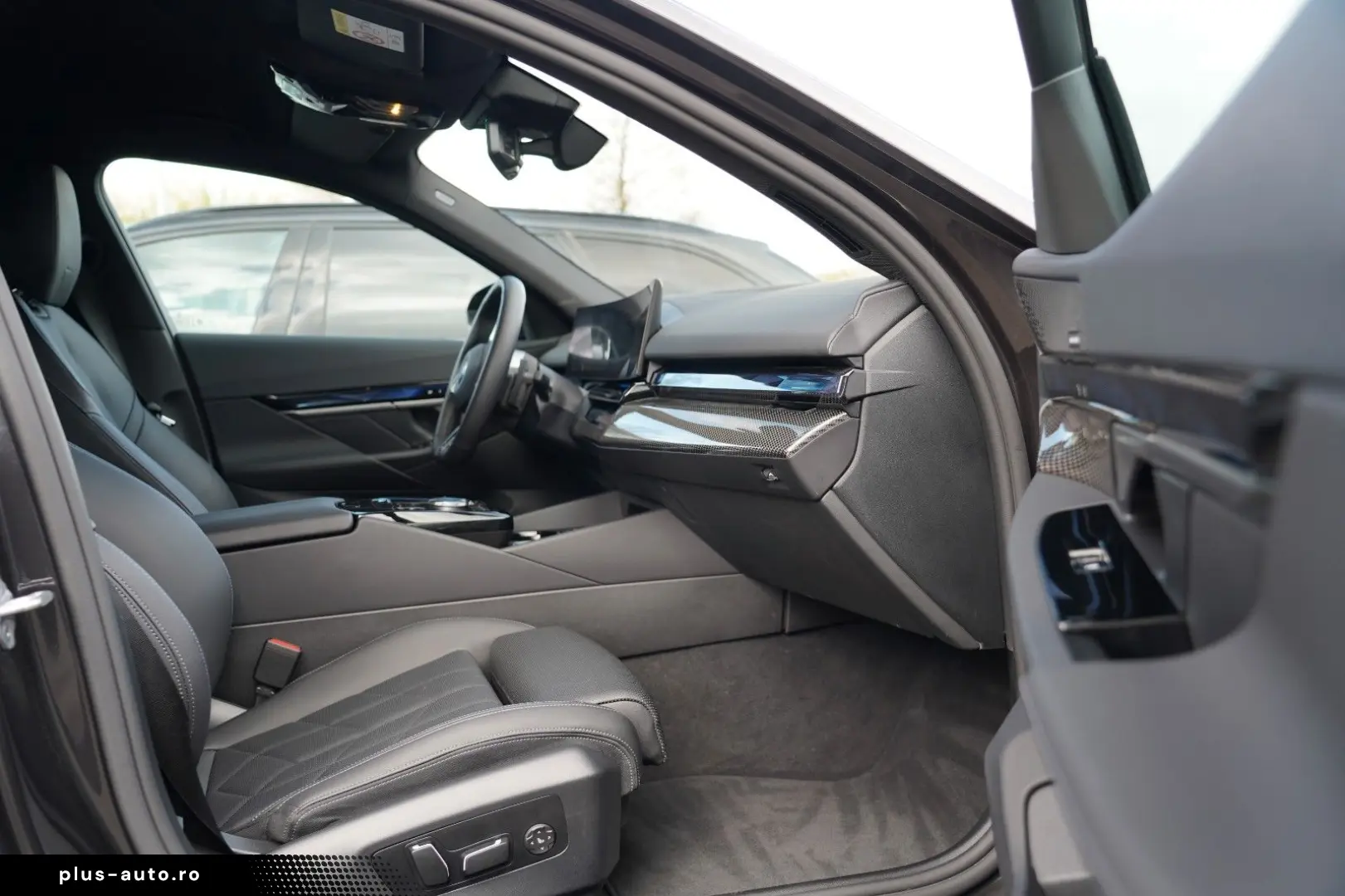 BMW 520d xDrive M Sport ICONIC CARBON 360 KEY HUD