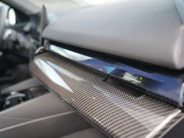 BMW 520d xDrive M Sport ICONIC CARBON 360 KEY HUD