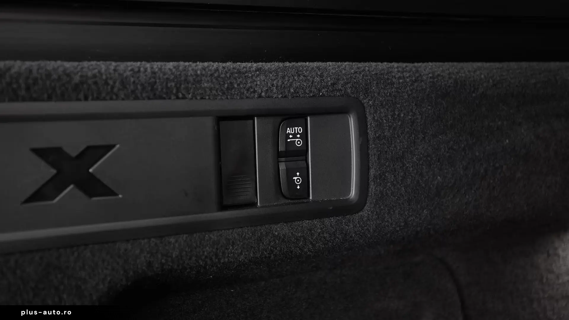 BMW X5 30d xDrive M Individual Iconic   Finanțare Leasing