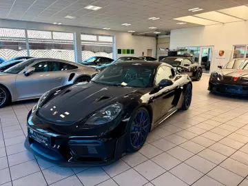 PORSCHE 718 Cayman GT4 RS Weissach   Clubsport   LIFT