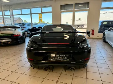 PORSCHE 718 Cayman GT4 RS Weissach   Clubsport   LIFT