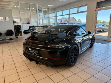 PORSCHE 718 Cayman GT4 RS Weissach   Clubsport   LIFT