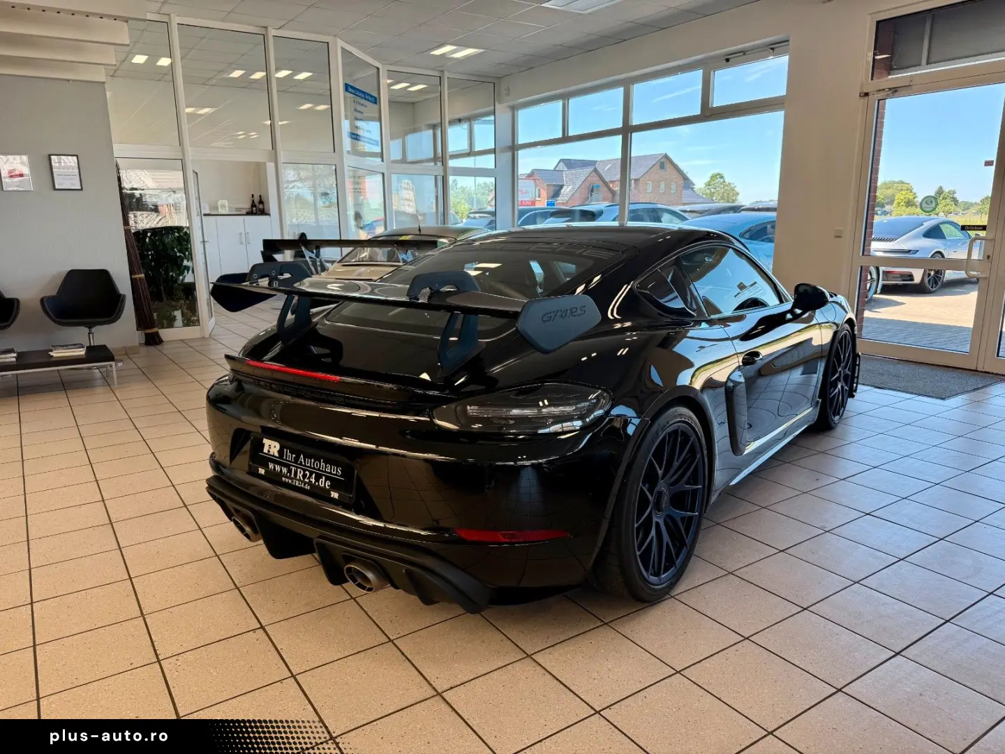 PORSCHE 718 Cayman GT4 RS Weissach   Clubsport   LIFT