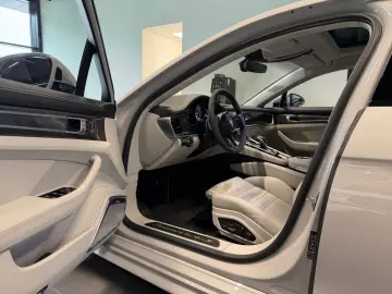 PORSCHE Panamera Sport Turismo Turbo S E-Hybrid