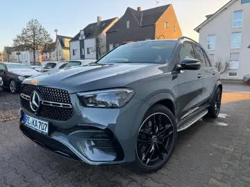 MERCEDES-BENZ GLE 450 d 4Matic AMG Pano Widescreen  360  AHK