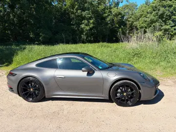 PORSCHE 911 Carrera 4 Coupé PDK   Lift   Carbon matt