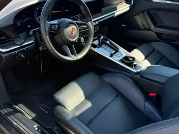 PORSCHE 911 Carrera 4 Coupé PDK   Lift   Carbon matt