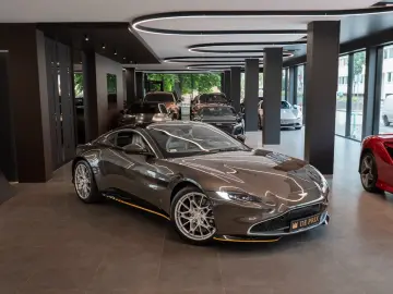 ASTON MARTIN 007 Edition   James Bond