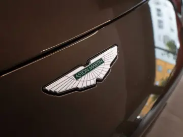 ASTON MARTIN 007 Edition   James Bond