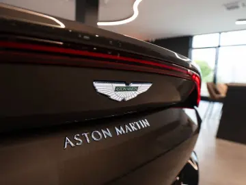 ASTON MARTIN 007 Edition   James Bond