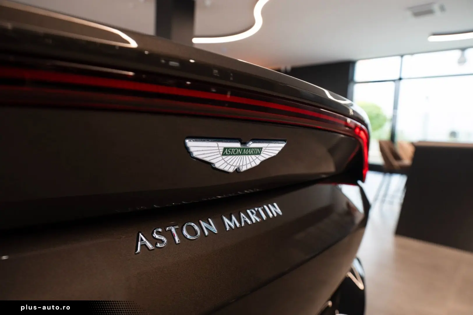 ASTON MARTIN 007 Edition   James Bond