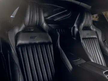 ASTON MARTIN 007 Edition   James Bond