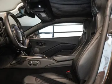 ASTON MARTIN 007 Edition   James Bond