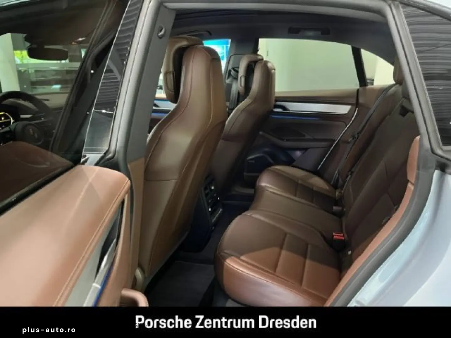 PORSCHE Macan 4S Pano AHK Chrono BOSE Head-Up ParkAssist