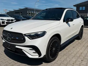 MERCEDES-BENZ GLC 300e AMG Line 4-Matic Panoramadach
