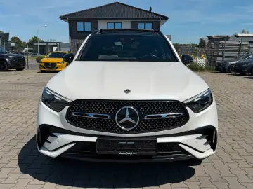 MERCEDES-BENZ GLC 300e AMG Line 4-Matic Panoramadach