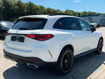 MERCEDES-BENZ GLC 300e AMG Line 4-Matic Panoramadach