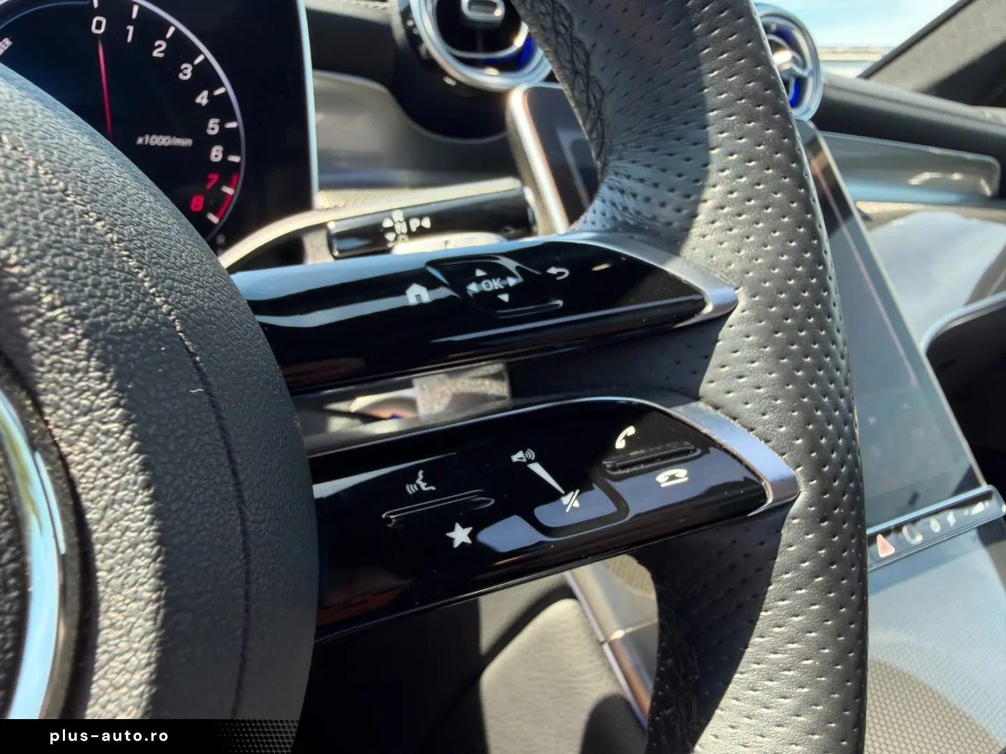 MERCEDES-BENZ GLC 300e AMG Line 4-Matic Panoramadach