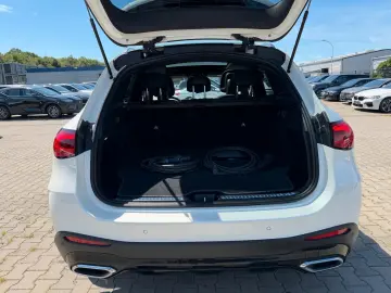 MERCEDES-BENZ GLC 300e AMG Line 4-Matic Panoramadach