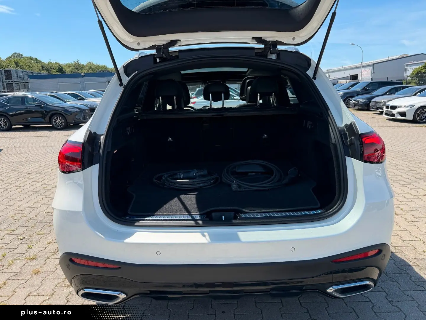 MERCEDES-BENZ GLC 300e AMG Line 4-Matic Panoramadach