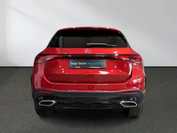 MERCEDES-BENZ GLC 300 e 4M AMG Distronic Panorama He…