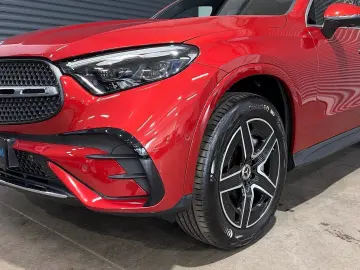 MERCEDES-BENZ GLC 300 e 4M AMG Distronic Panorama He…