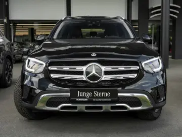 MERCEDES-BENZ GLC 300 e 4M MBUX Navi Kamera Park-Paket