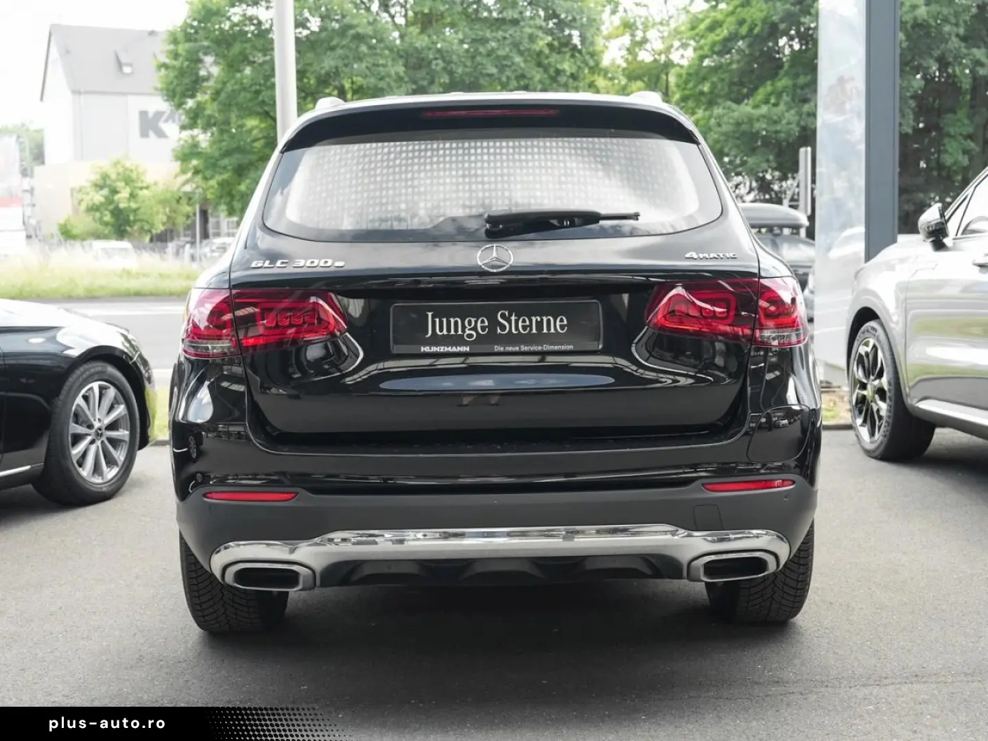 MERCEDES-BENZ GLC 300 e 4M MBUX Navi Kamera Park-Paket