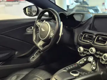 ASTON MARTIN V8 Vantage 4.0 Roadster
