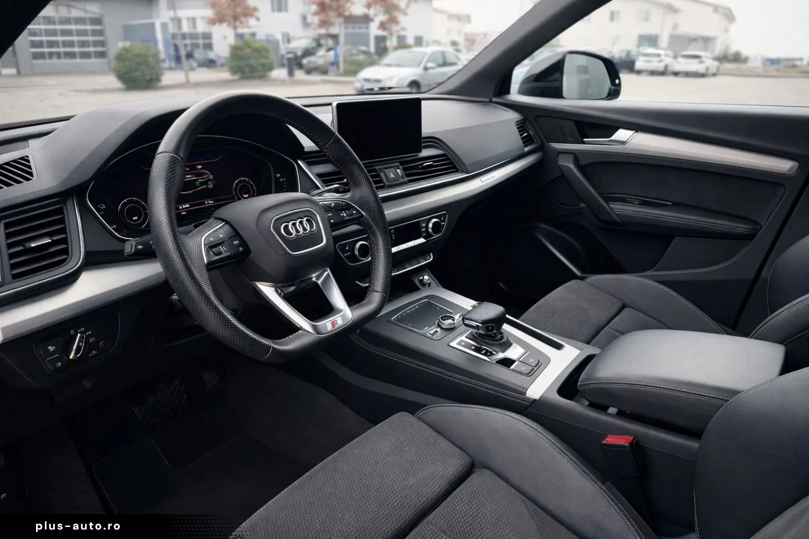 AUDI Q5 50e TFSI quattro sport 3xS Line 20Zoll AHK