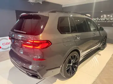 BMW X7 xDrive40d M Sport Pro  22   FULL OPTION