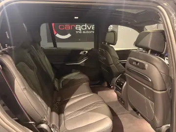 BMW X7 xDrive40d M Sport Pro  22   FULL OPTION