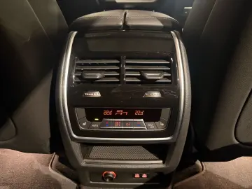 BMW X7 xDrive40d M Sport Pro  22   FULL OPTION