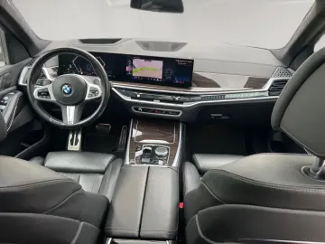 BMW X7 xDrive 40 d M Sport HUD Panorama.Keyles....
