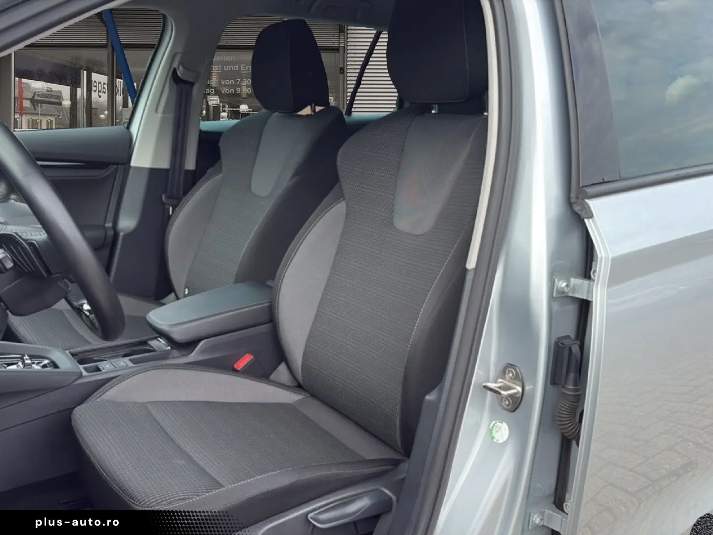 SKODA Octavia Combi Ambition iV
