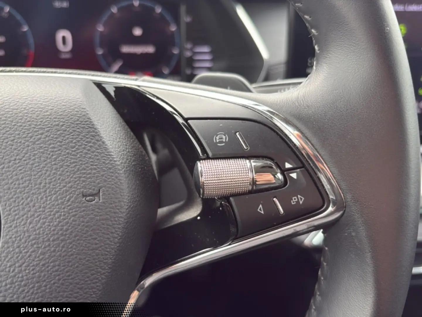 SKODA Octavia Combi Ambition iV