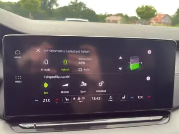 SKODA Octavia Combi Ambition iV